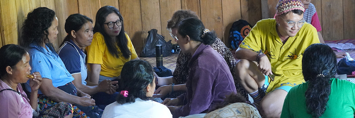 Exploring weaving as a matrilineal knowledge form, a means of storytelling and protest 