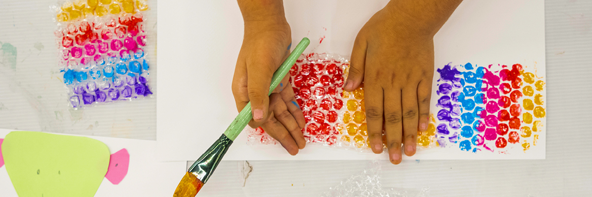 Make Stamp Art with Bubble Wrap 