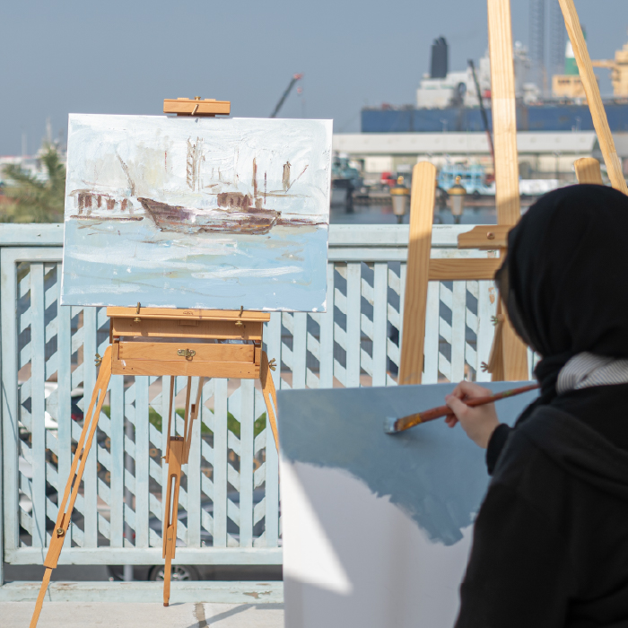 Painting between Land and Water 