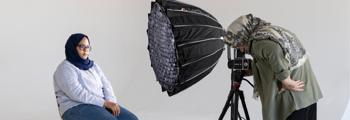Cyclorama: Live Portrait Studio With Kristina Kiseleva 