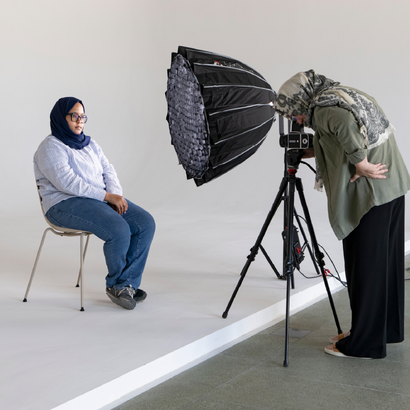 Cyclorama: Live Portrait Studio With Kristina Kiseleva 
