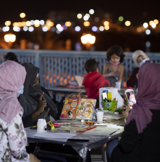 الشارقة للفنون تنظم ورش عمل فنية ضمن حملة ”تشرق بفعالياتها“