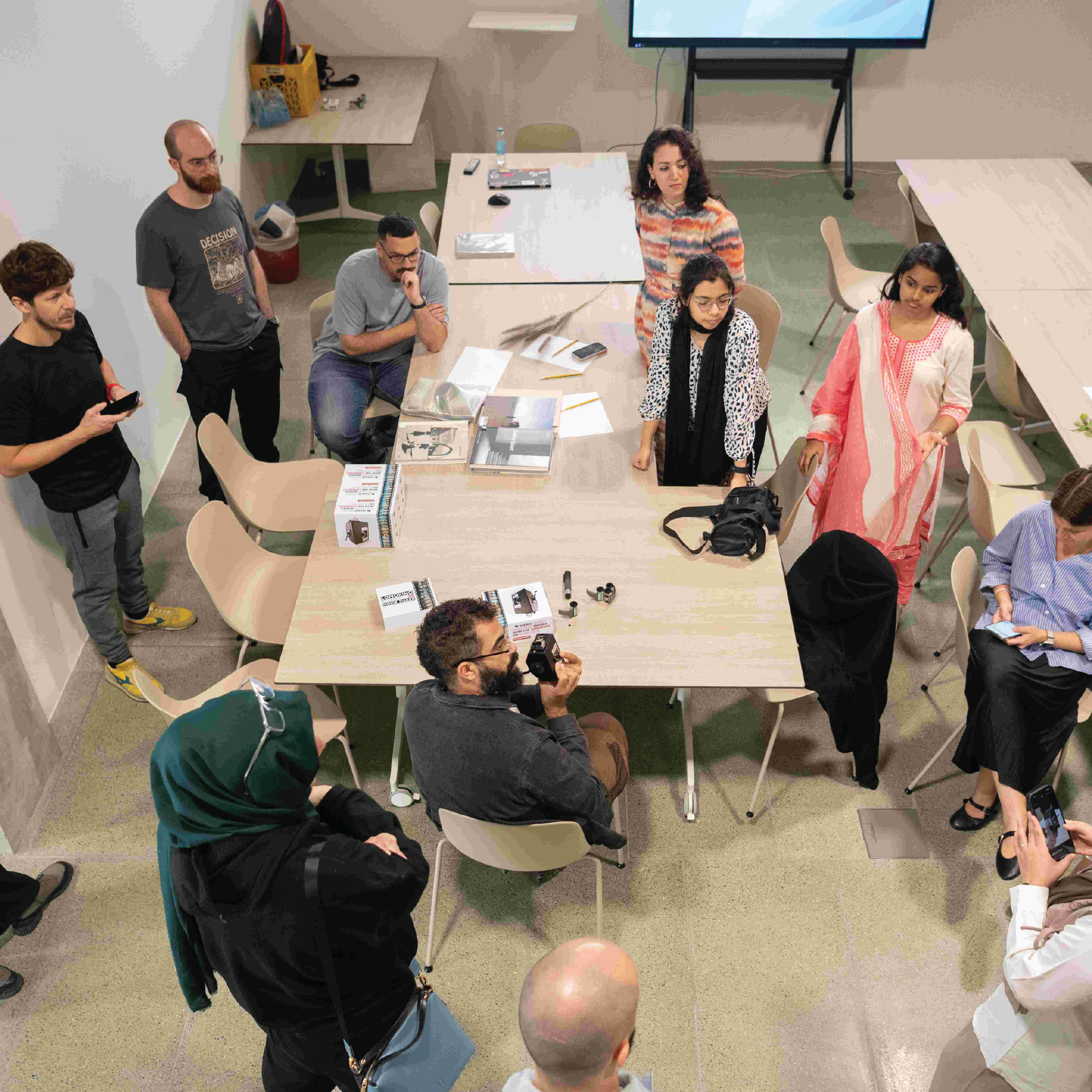 لقاء: آثار فوتوغرافية