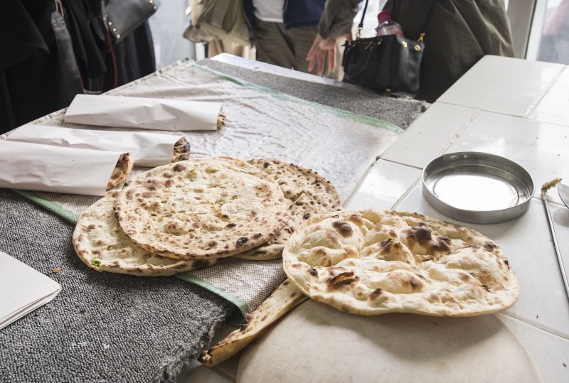 In Search of the Emirati Cafeteria