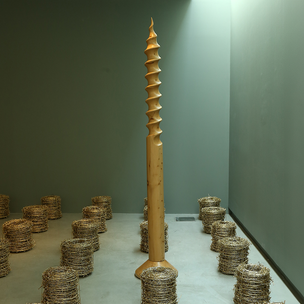 Standing Screw