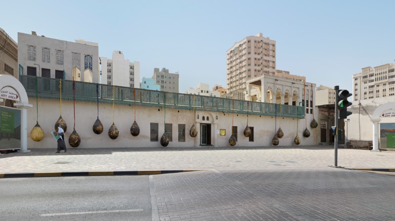 (بلا عنوان (عوامات