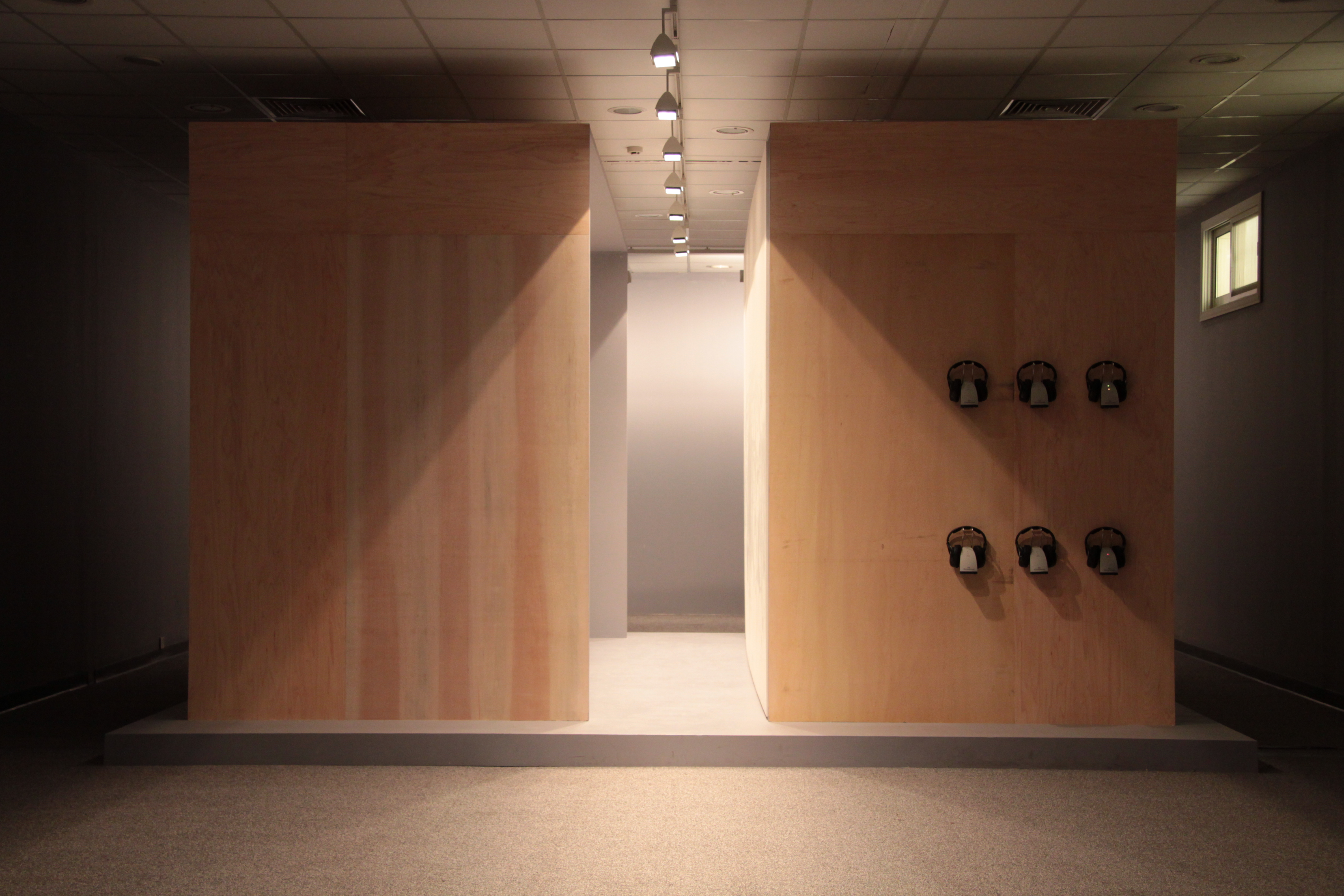 هذه إشارة لأولئك الذين يتأملون