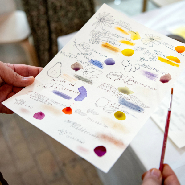 Paint Al Hamriyah Studios on Glass  