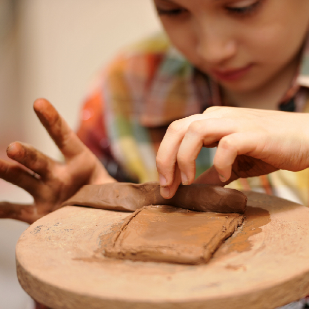 حكايات الأرض 