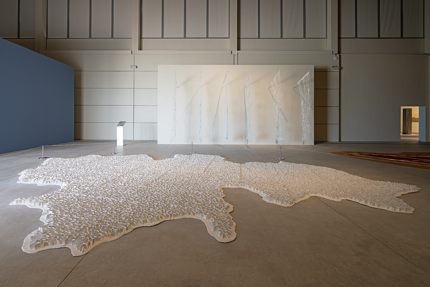 من أرضٍ ومياه: أعمال من مقتنيات مؤسسة الشارقة للفنون 