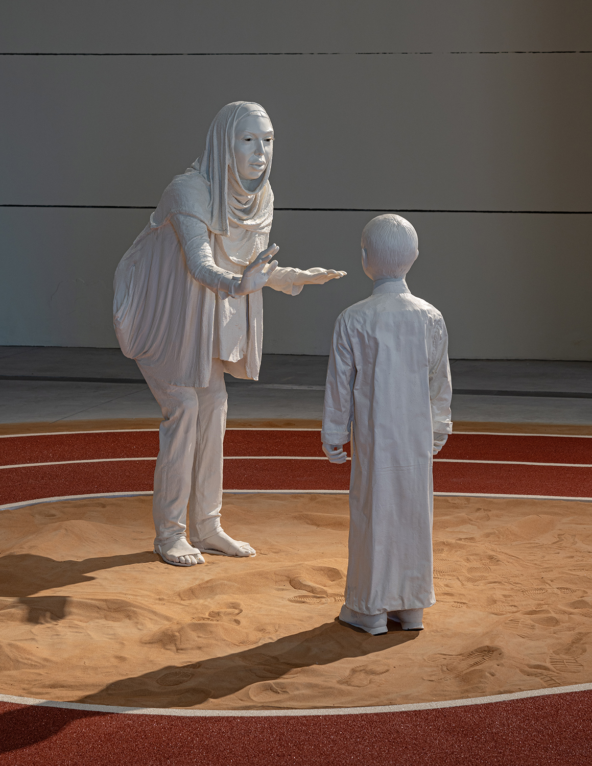 من أرضٍ ومياه: أعمال من مقتنيات مؤسسة الشارقة للفنون 